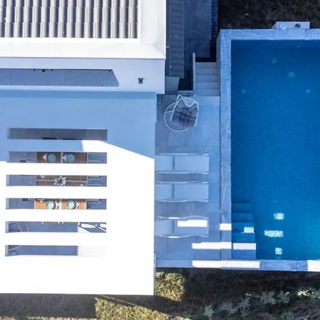 Villa Panoramic #1 *